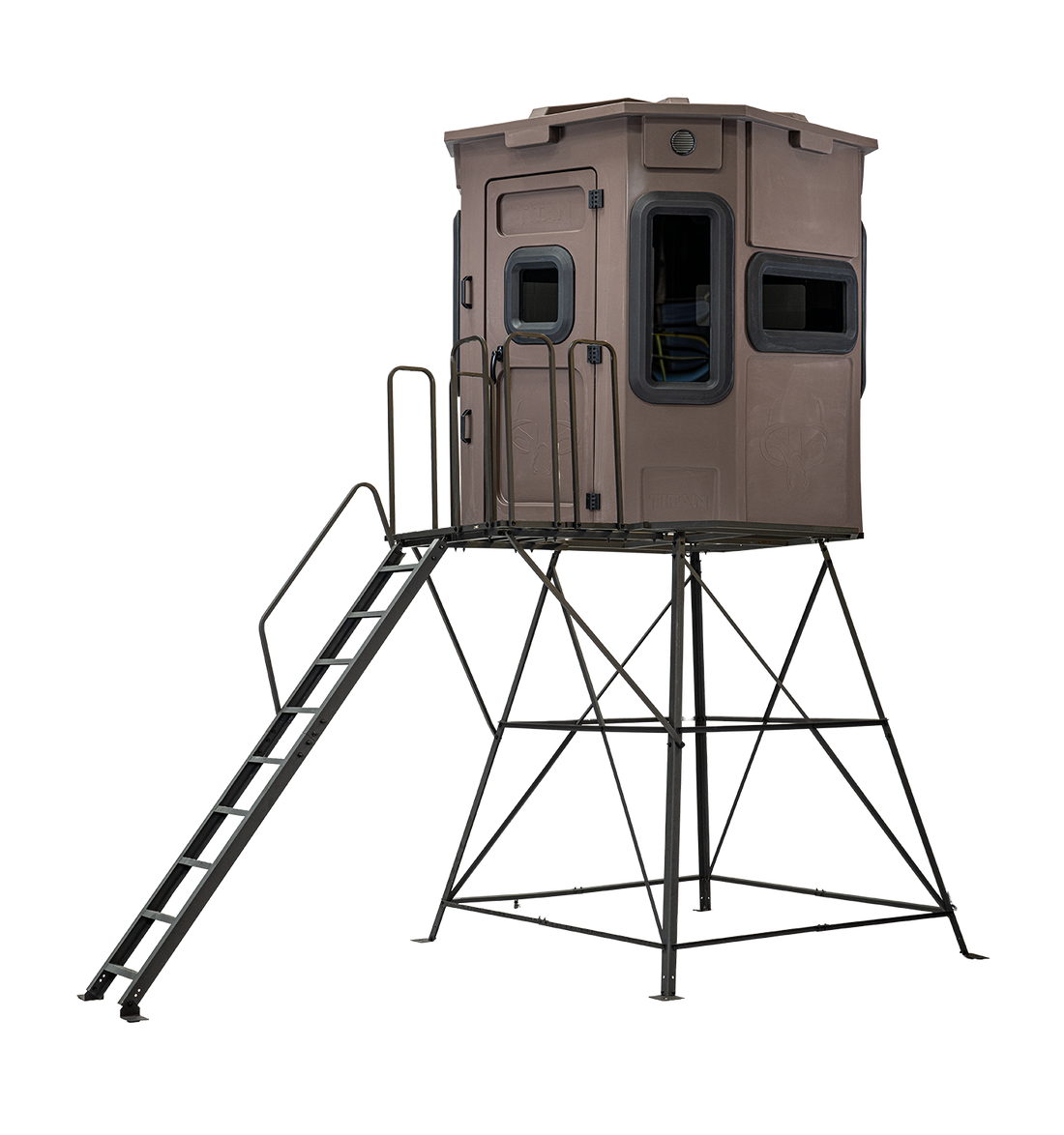 Titan Pro Archery & Rifle Combo Blind in tree-trunk brown, mounted on a 8ft tower with ladder and extension