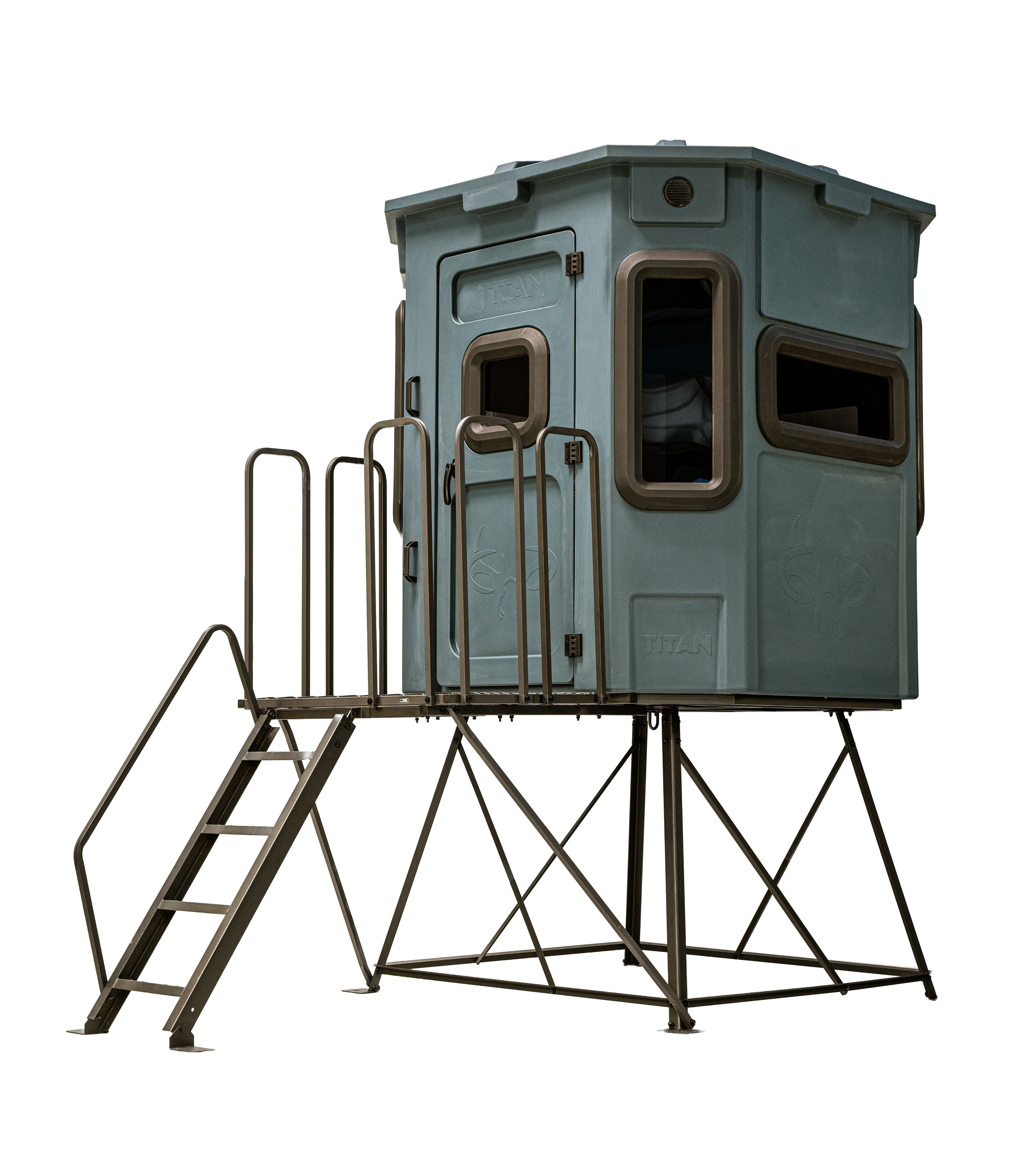 Titan Pro Archery & Rifle Combo Blind in forest green, mounted on a 4ft tower with ladder and extension